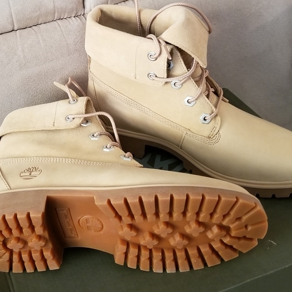Timberland Roll Top Boots - Picture 4 of 6